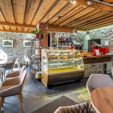 Korter Large And Cozy 2-level *