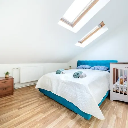 Large And Cozy 2-level 아파트 탈린