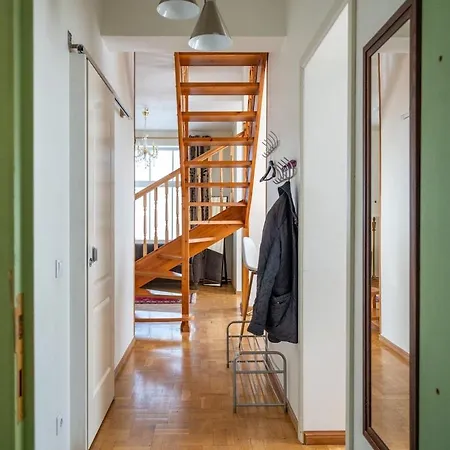 Large And Cozy 2-level 아파트 탈린