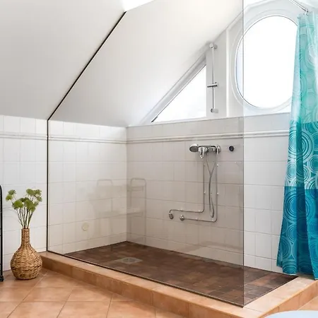 Apartment Large And Cozy 2-level Tallinn