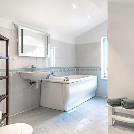 Korter Large And Cozy 2-level Tallinn