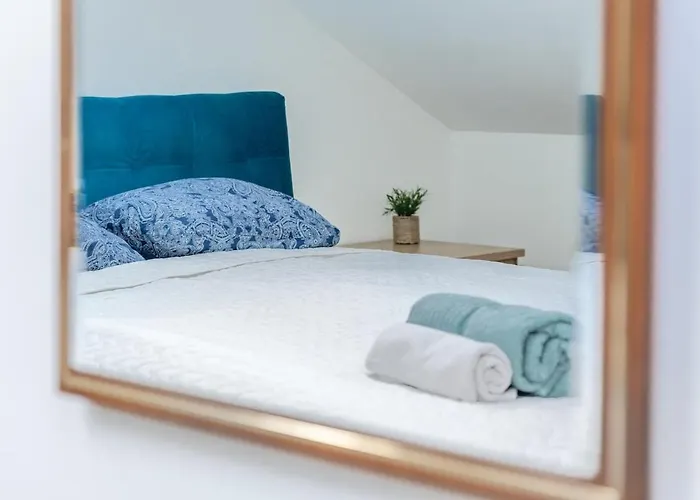 Large And Cozy 2-level Talin