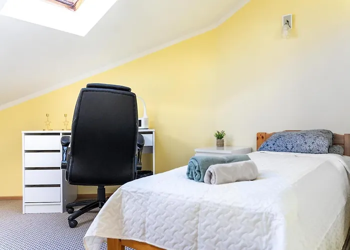 Large And Cozy 2-level * Talin