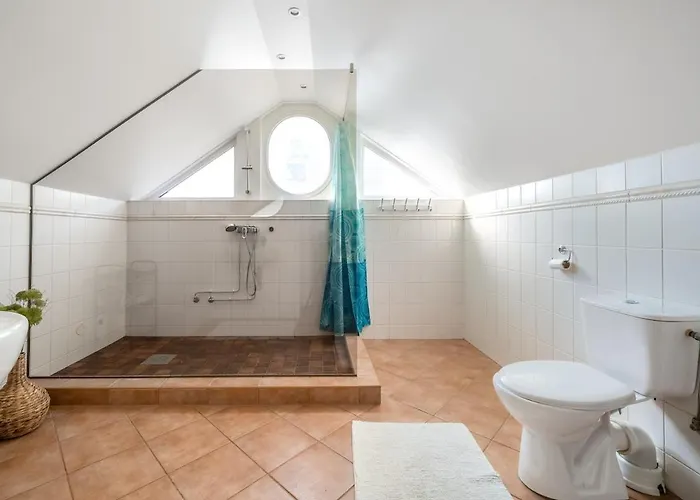 Large And Cozy 2-level Apartman