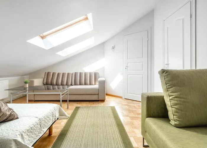 Large And Cozy 2-level * Talin