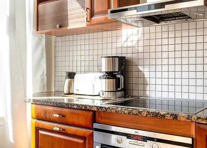 Large And Cozy 2-level Apartman *