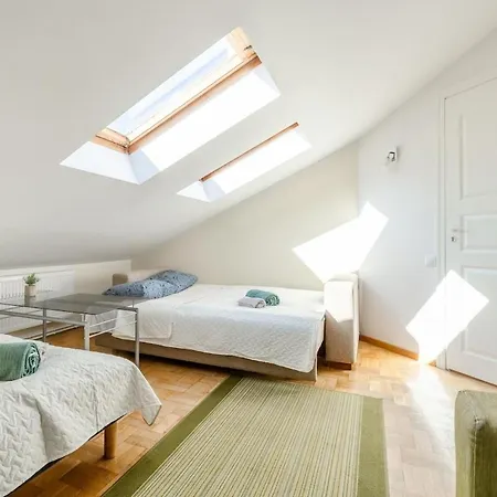 Large And Cozy 2-level * Reval